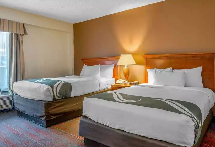 호텔 Quality Inn Savannah Historic District