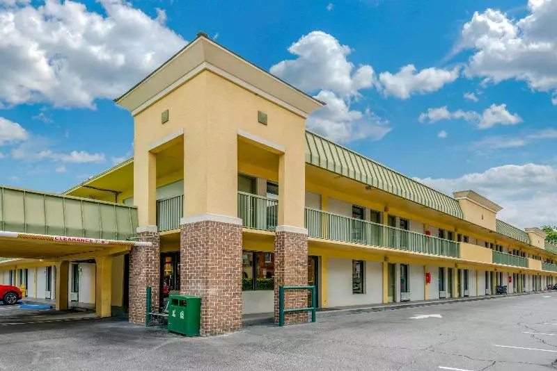 호텔 Quality Inn Savannah Historic District