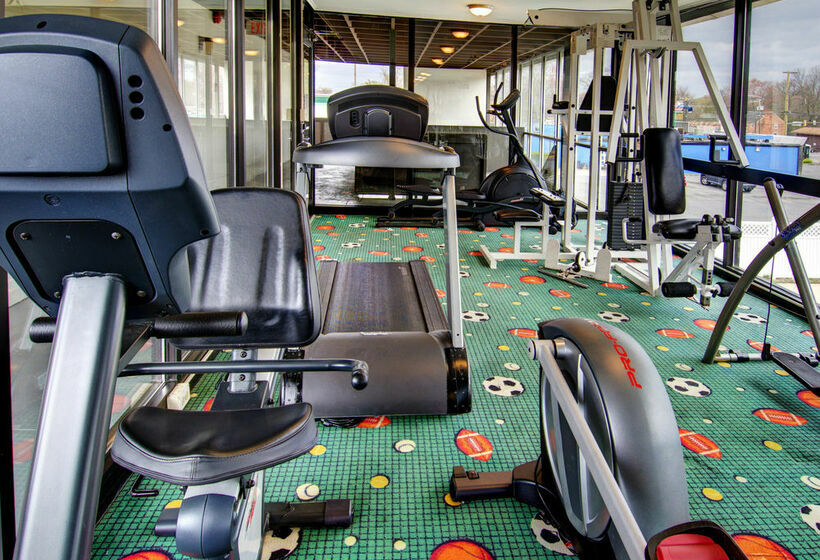 فندق Quality Inn & Suites College Park