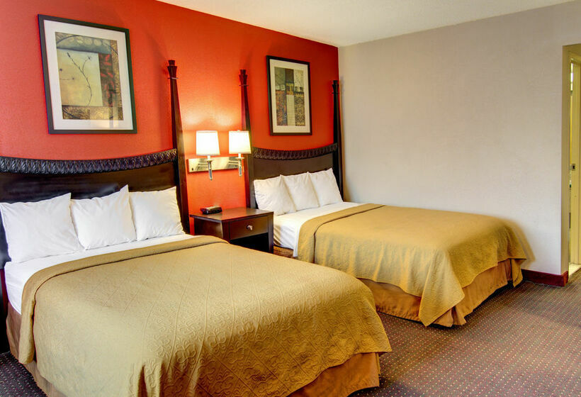 فندق Quality Inn & Suites College Park