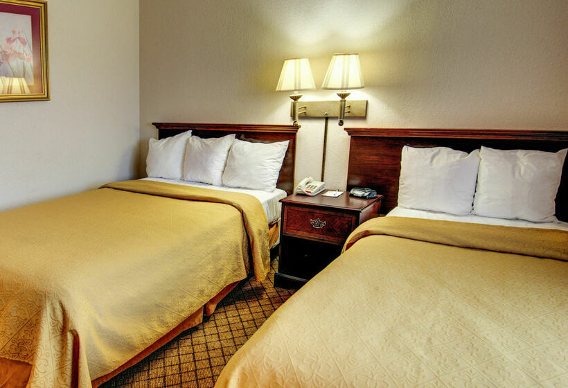 فندق Quality Inn & Suites College Park