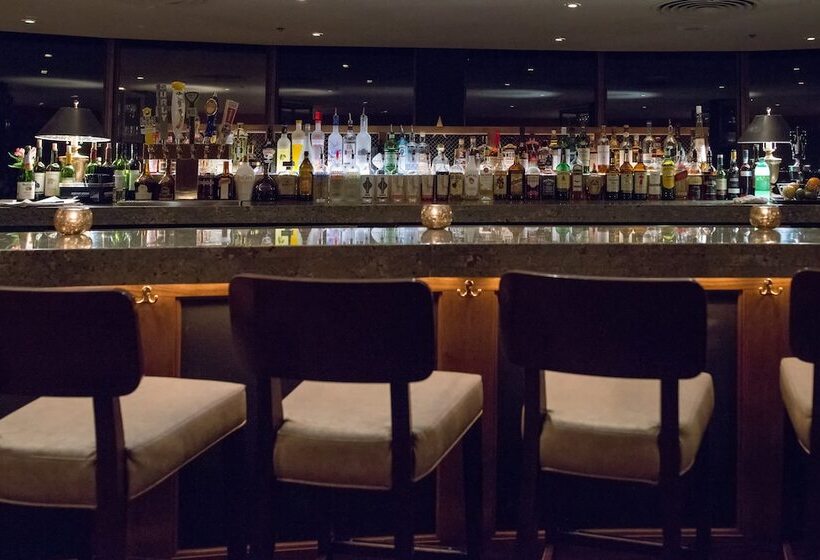 Radisson Hotel Duluth Harborview