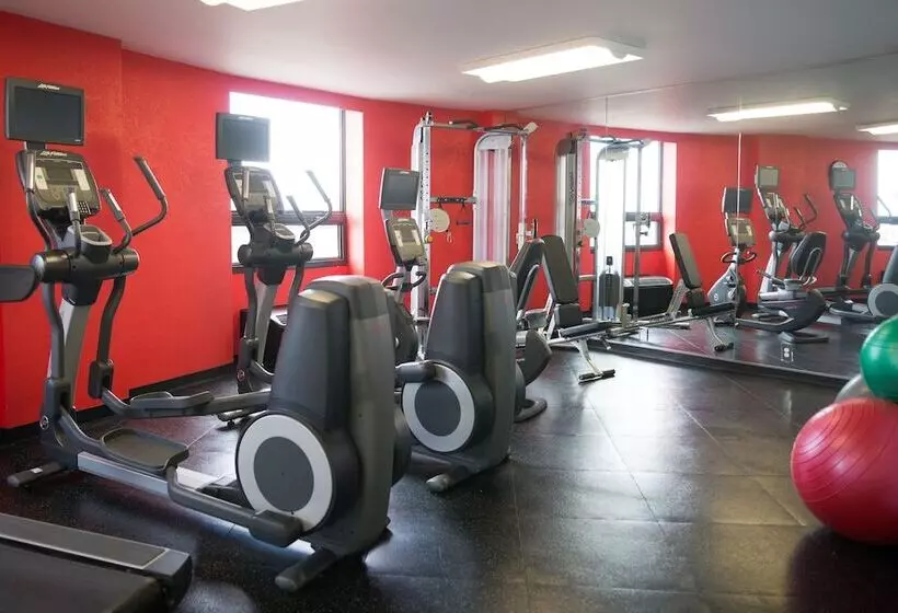 Radisson Hotel Duluth Harborview