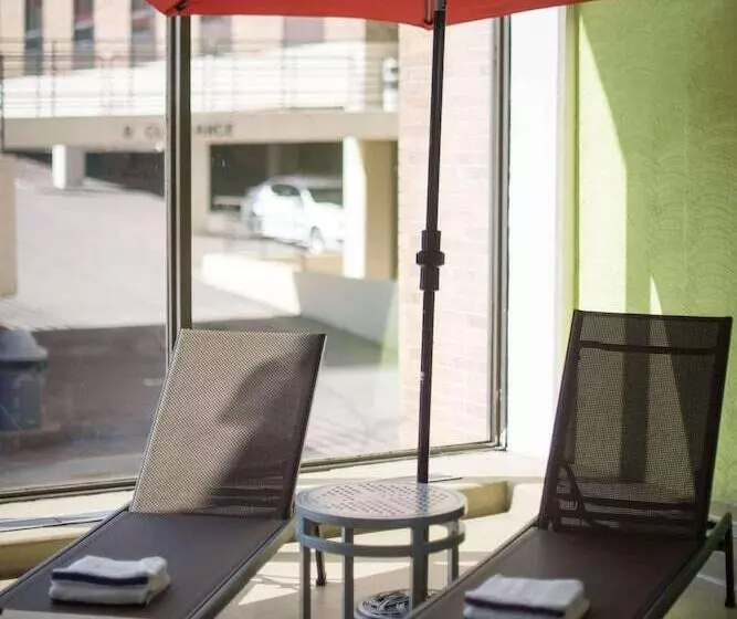 Radisson Hotel Duluth Harborview