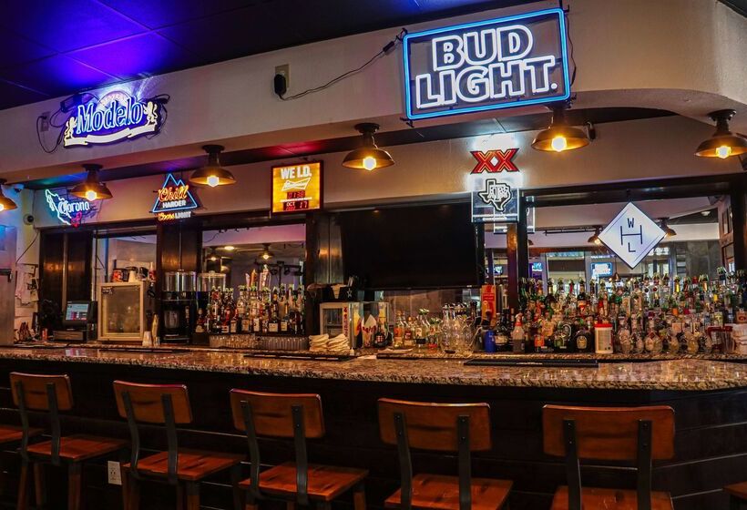 בית מלון כפרי Ramada By Wyndham Del Rio