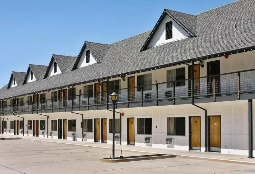 Отель Sideways Inn