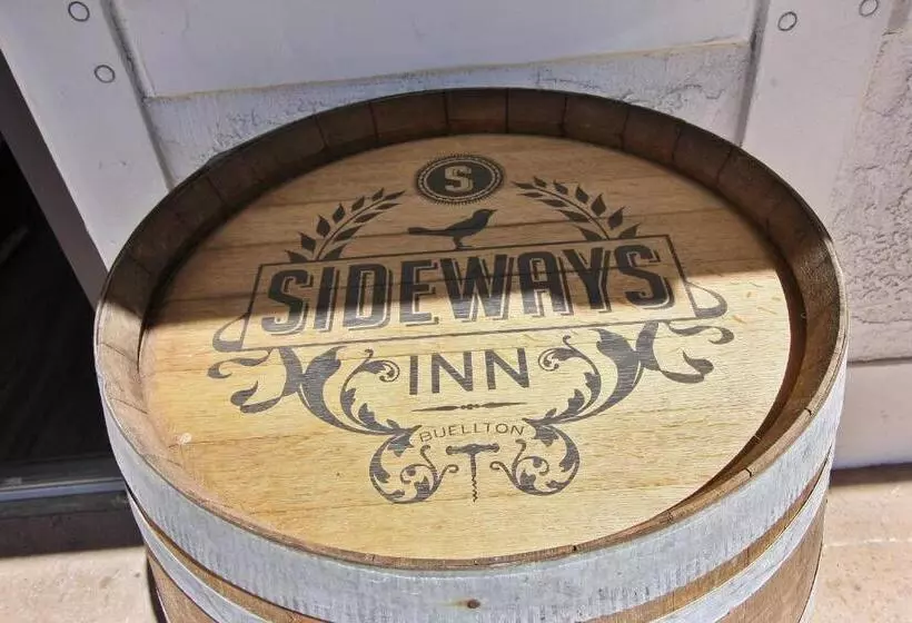 Отель Sideways Inn