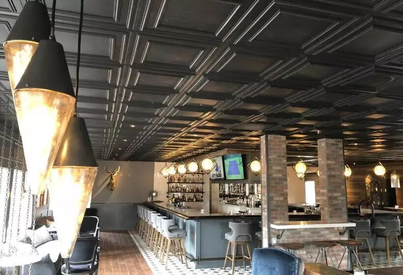 Отель Sideways Inn