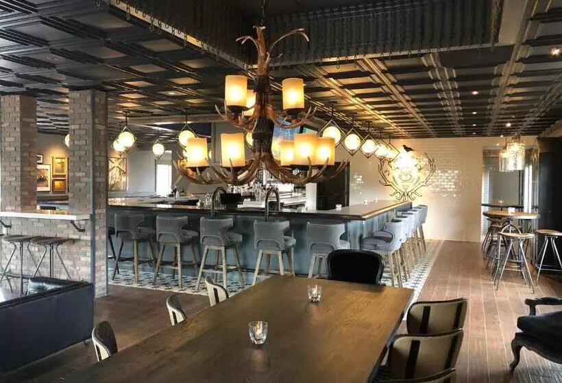 Отель Sideways Inn