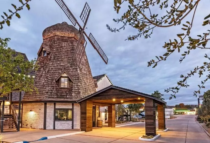 Отель Sideways Inn