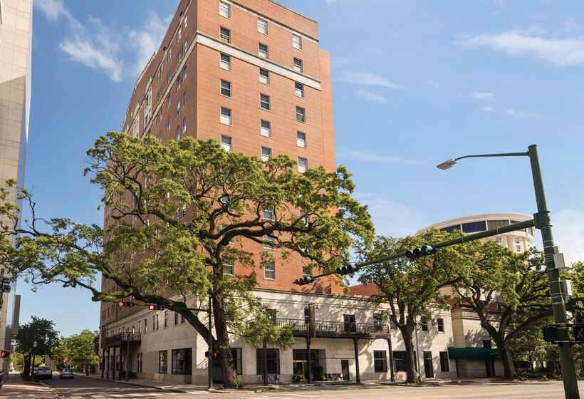 בית מלון כפרי The Admiral, Downtown Historic District