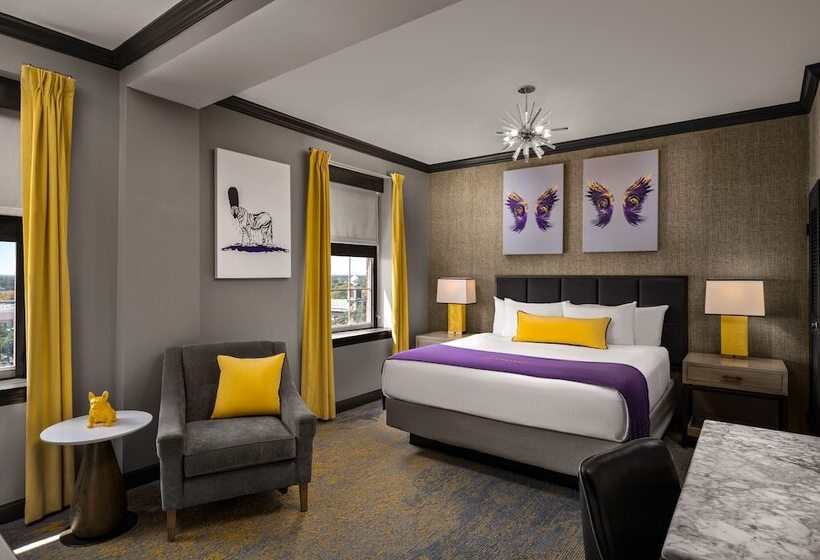 בית מלון כפרי The Admiral, Downtown Historic District