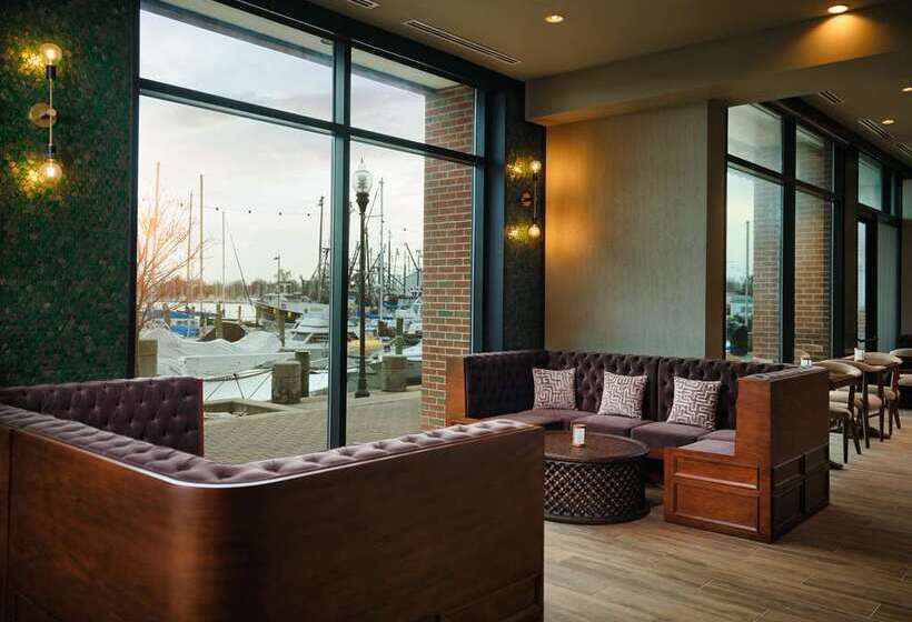 فندق The Landing At Hampton Marina, Tapestry Collection By Hilton