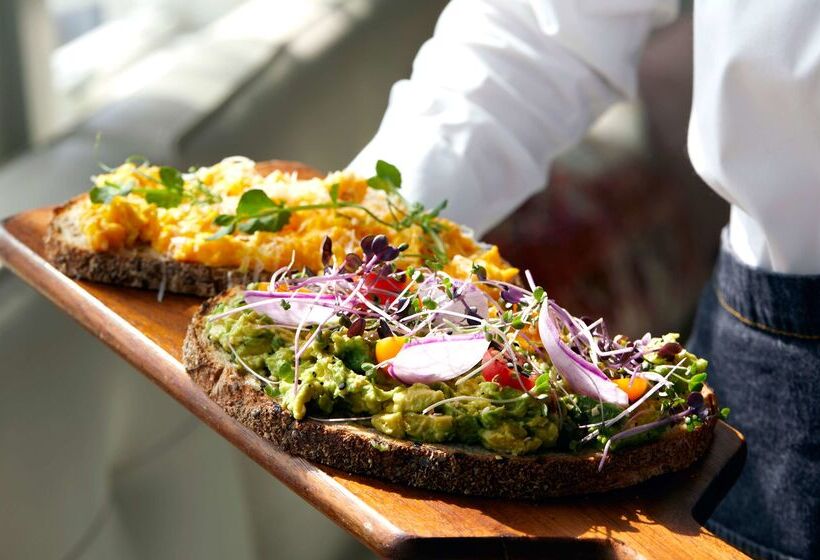 Portofino Hotel & Marina