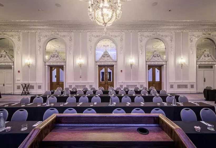 هتل The Read House