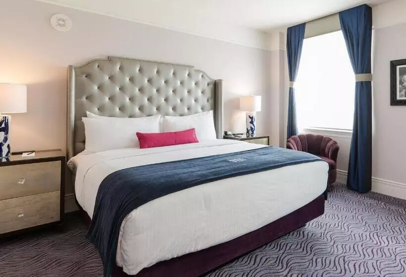 هتل The Read House