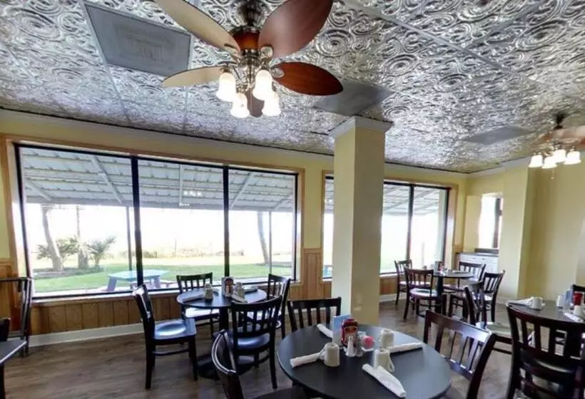 North Shore Oceanfront Resort Hotel With Waterpark