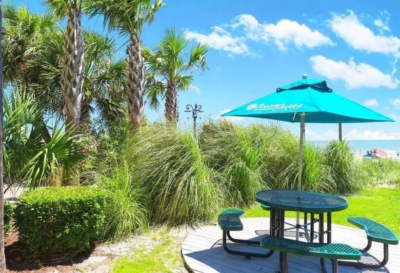 North Shore Oceanfront Resort Hotel With Waterpark