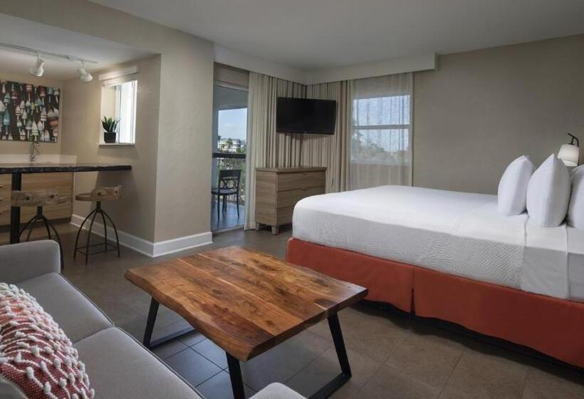 Pelican Cove Resort & Marina