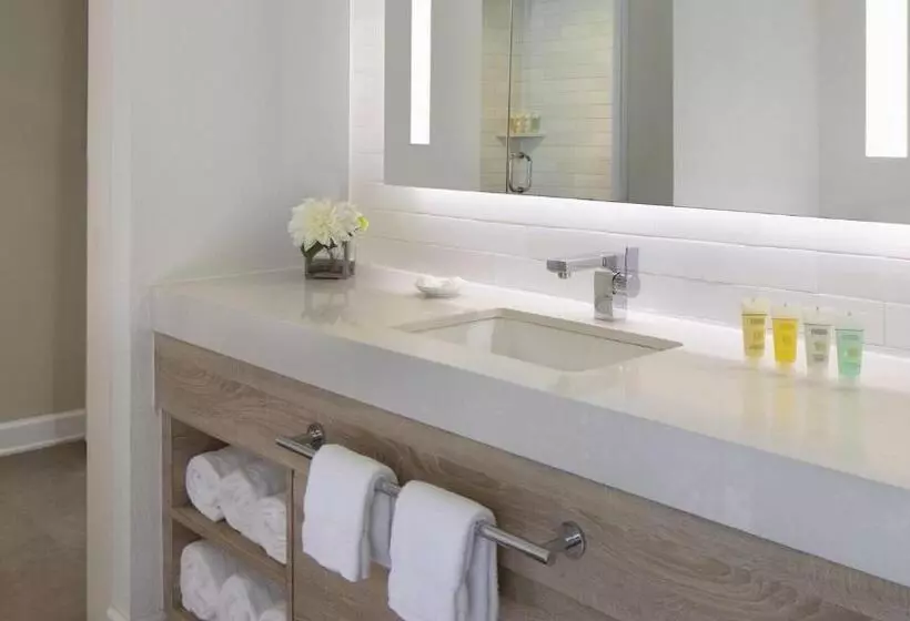 Pelican Cove Resort & Marina