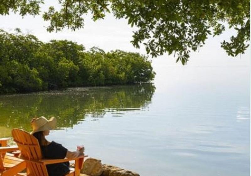 Pelican Cove Resort & Marina