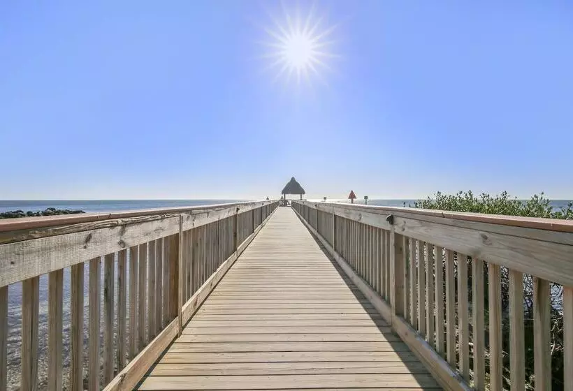 منتجع Ocean Pointe Suites At Key Largo