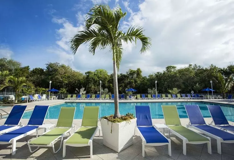 منتجع Ocean Pointe Suites At Key Largo