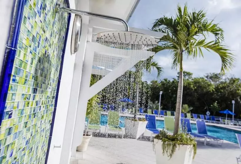 منتجع Ocean Pointe Suites At Key Largo