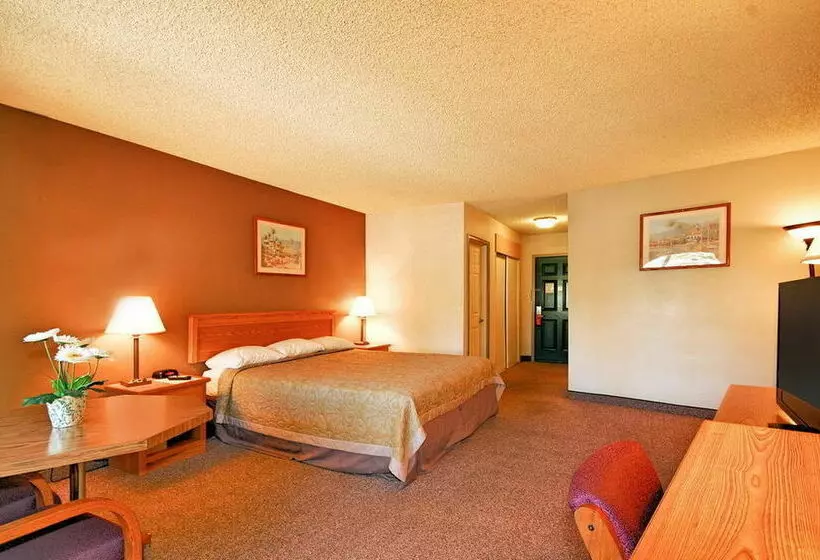 Motel Super 8 By Wyndham Long Beach