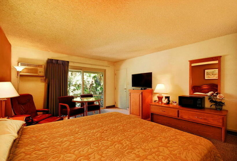 モーテル Super 8 By Wyndham Long Beach