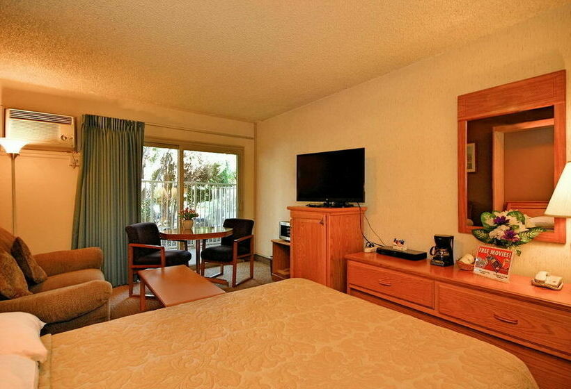 モーテル Super 8 By Wyndham Long Beach