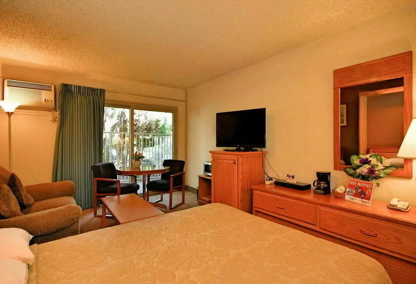 Motel Super 8 By Wyndham Long Beach