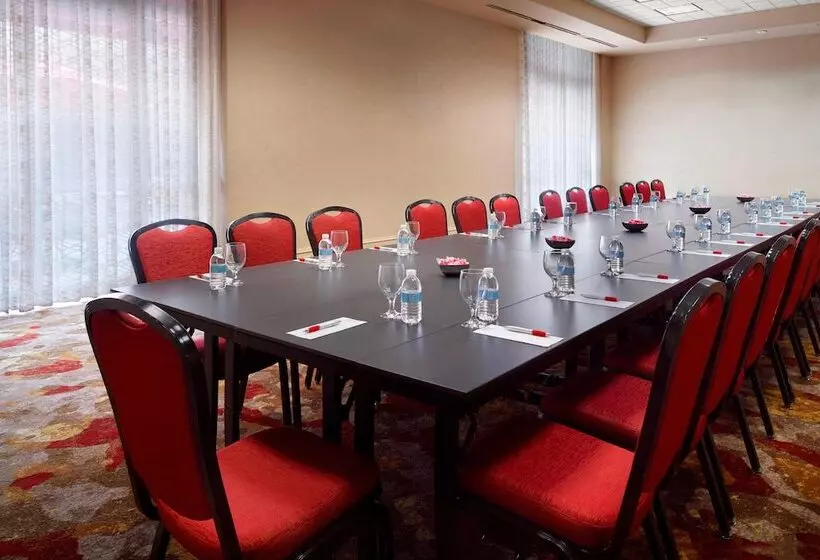 호텔 Augusta Marriott At The Convention Center