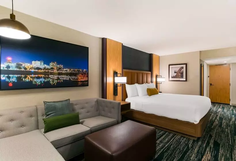 Best Western Premier The Central Hotel & Conference Center