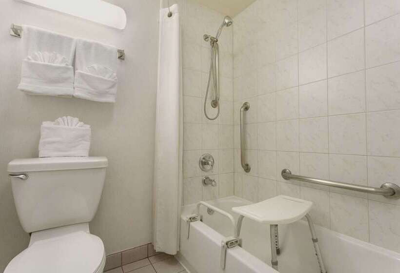 فندق Days Inn By Wyndham San Diego/downtown/convention Center