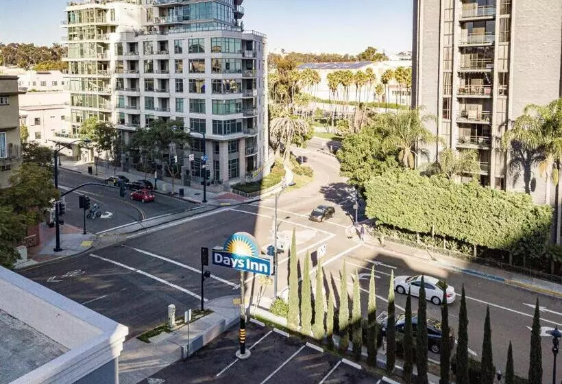호텔 Days Inn By Wyndham San Diego/downtown/convention Center