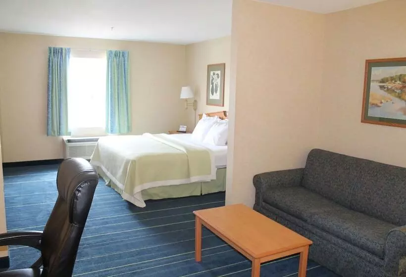 בית מלון כפרי Days Inn & Suites By Wyndham Bridgeport  Clarksburg