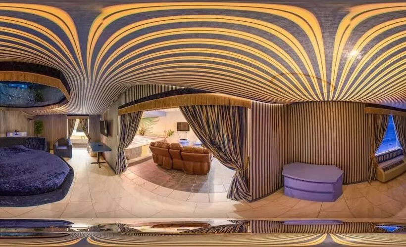 호텔 Economy Inn & Suites