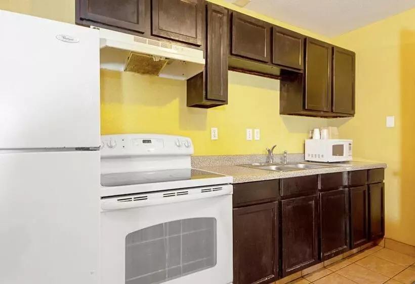 호텔 Economy Inn & Suites