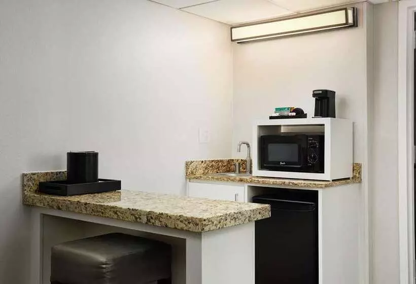 Hotel Embassy Suites By Hilton West Palm Beach Central