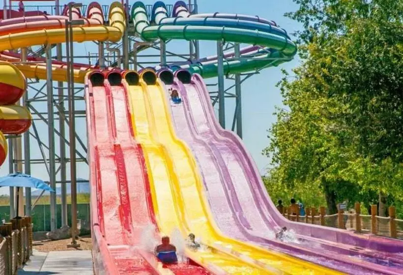 בית מלון כפרי Holiday Inn North Phoenix