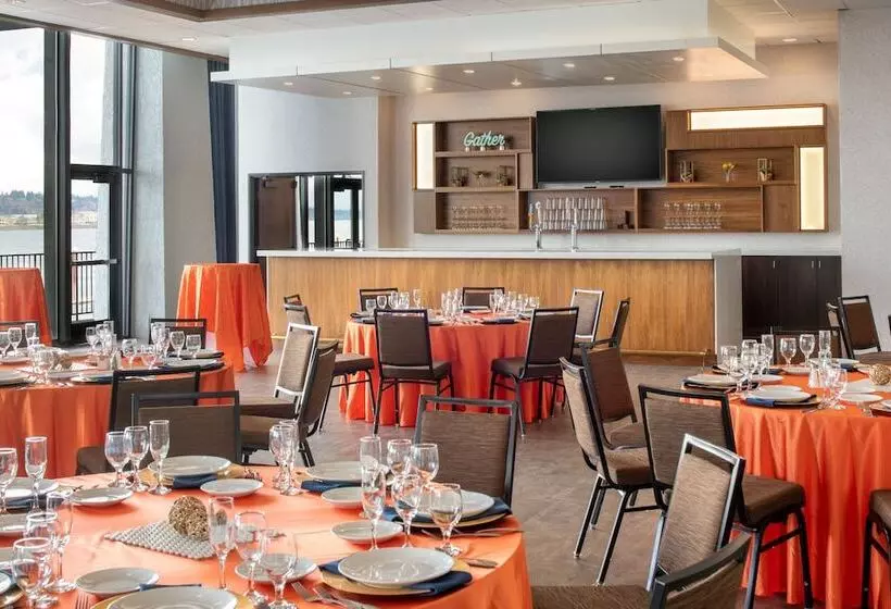Otel Holiday Inn Portland   Columbia Riverfront, An Ihg