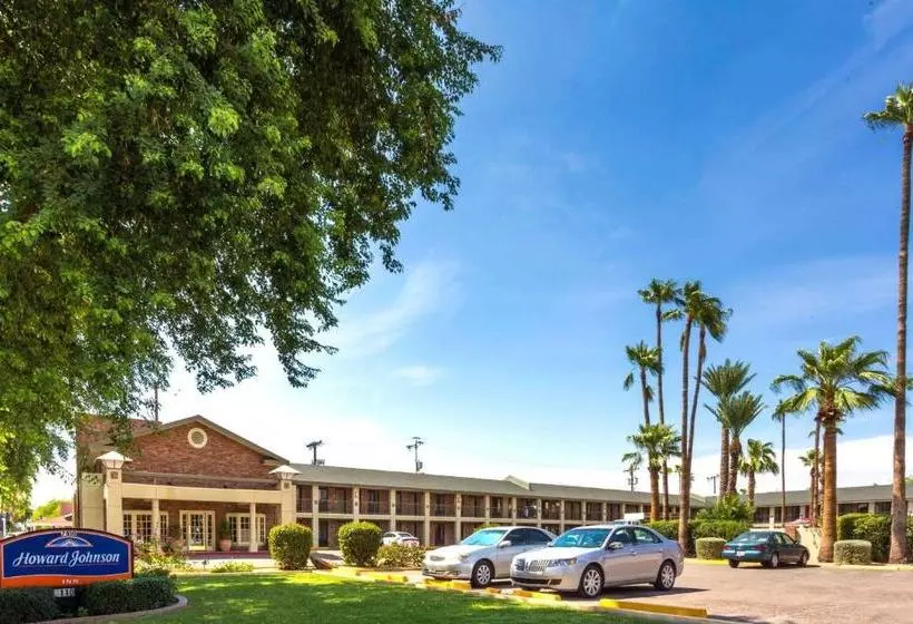 酒店 Howard Johnson By Wyndham Scottsdale Old Town