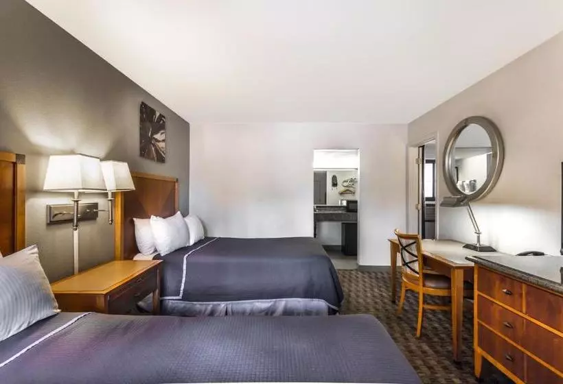 酒店 Howard Johnson By Wyndham Scottsdale Old Town