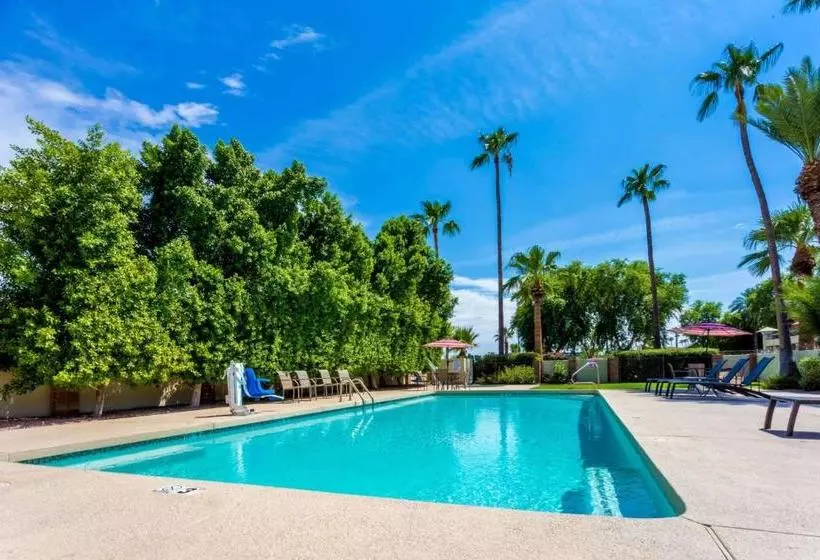 酒店 Howard Johnson By Wyndham Scottsdale Old Town