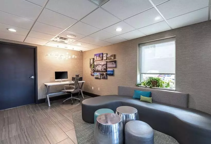 ホテル Quality Inn Asheville Downtown Tunnel Rd