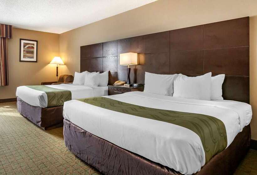 هتل Quality Inn & Suites Escanaba North
