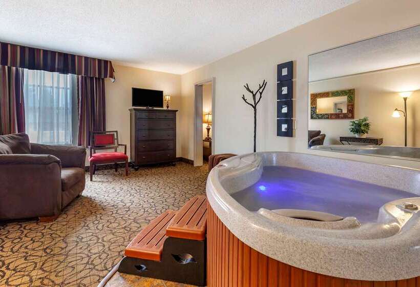 هتل Quality Inn & Suites Escanaba North