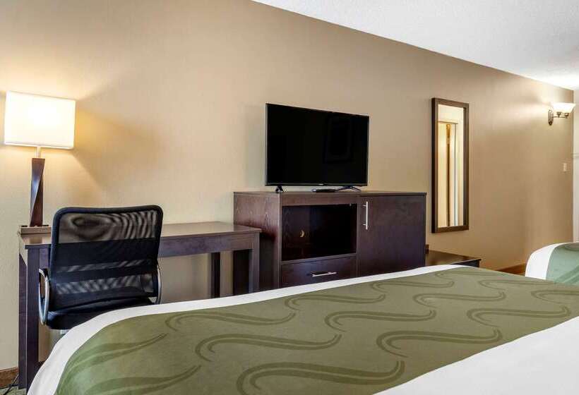 هتل Quality Inn & Suites Escanaba North