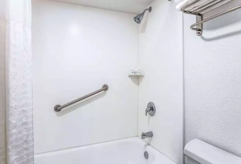 Hotel Ramada By Wyndham Altamonte Springs Near I4